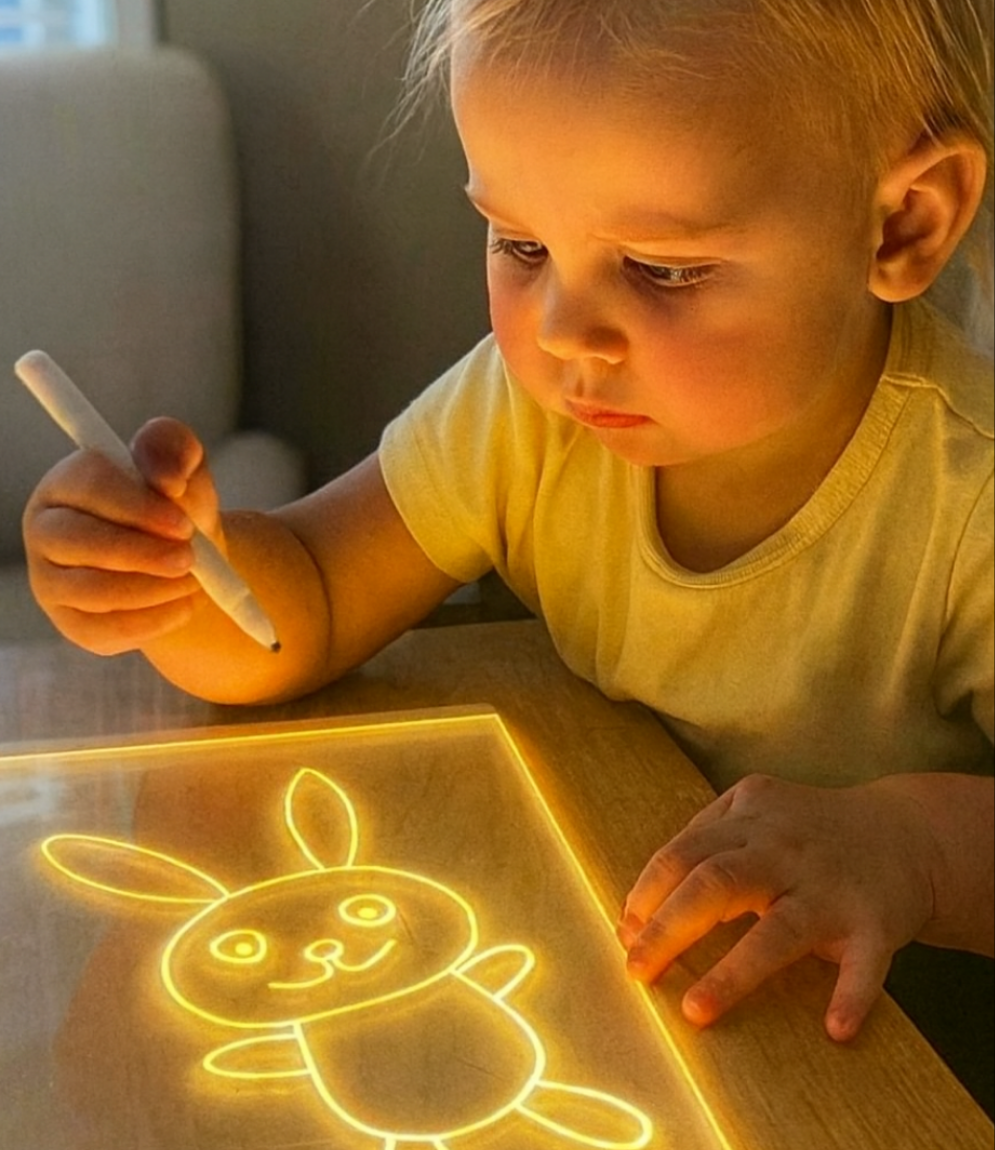 Machoue™ Luminous Drawing Tablet- Bring Imagination to Light